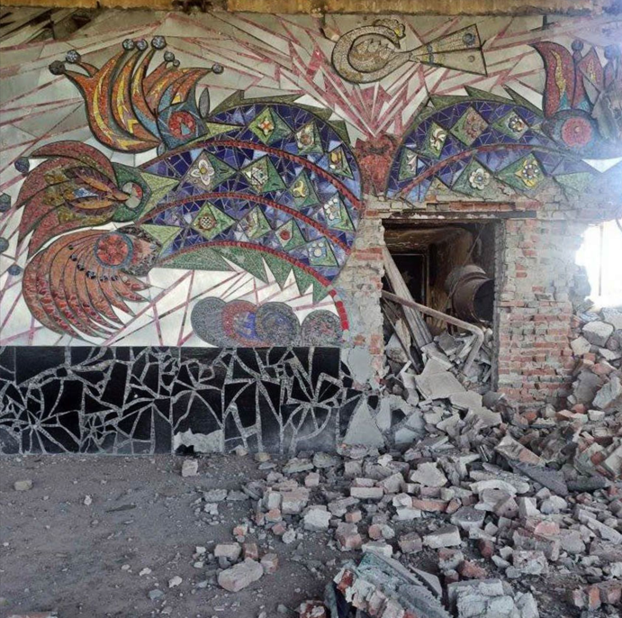 Pin "THE TREE OF LIFE" from Donetsk region